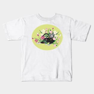 Cat lies in flowers Kids T-Shirt